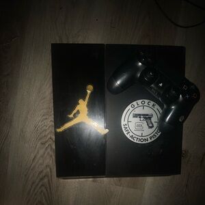 PS4 PRO WITH CONTROLLER